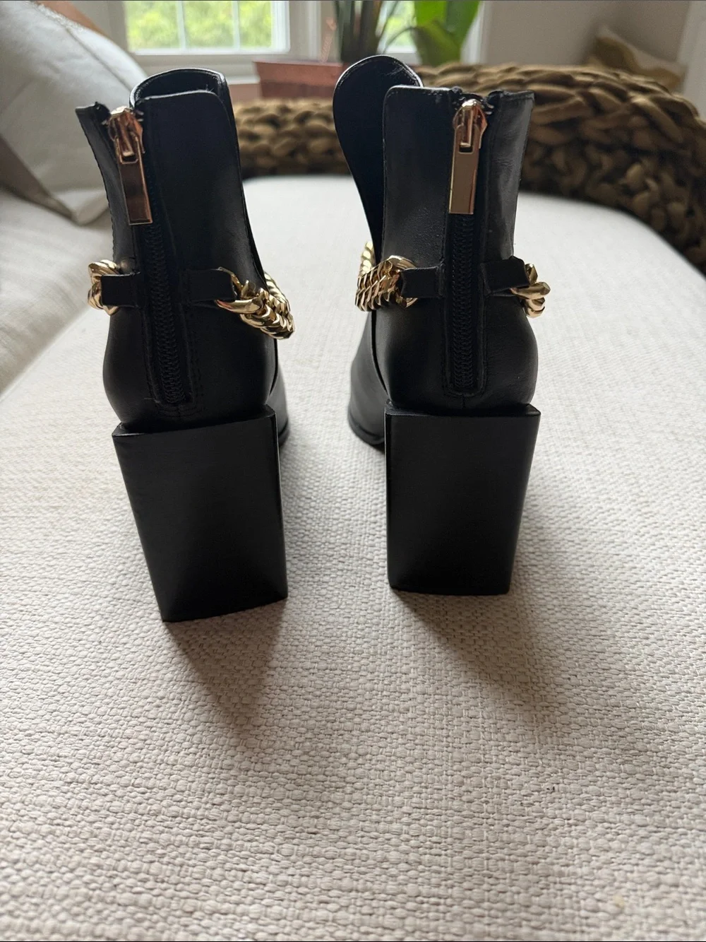 Steve Madden Black Leather Pointed Ankle Boots with Gold Chain